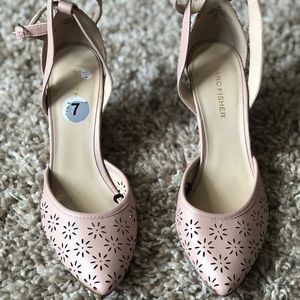 Flower crafted pink wedges.